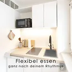 아파트 Workation Im Schwarzwald - Ruhig Mit Balkon & Pool 바이에르스브론