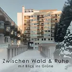 Workation Im Schwarzwald - Ruhig Mit Balkon & Pool * 바이에르스브론