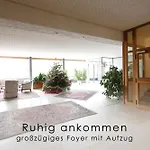 Workation Im Schwarzwald - Ruhig Mit Balkon & Pool 아파트